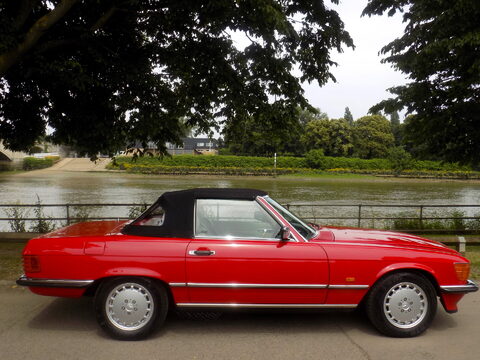 Mercedes-Benz SL Series 300 SL Sports 71