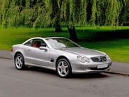 Mercedes-Benz SL Series SL500 3