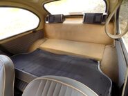 SEAT 600 E Saloon 13