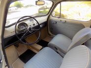 SEAT 600 E Saloon 14