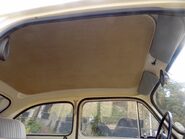 SEAT 600 E Saloon 19