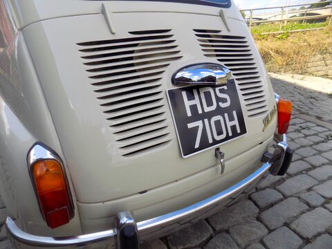 SEAT 600 E Saloon 41