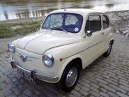 SEAT 600 E Saloon 43