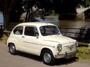 SEAT 600 E Saloon 57