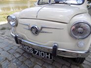 SEAT 600 E Saloon 49