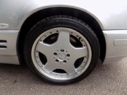 Mercedes-Benz SL Series SL320 29