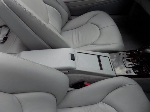 Mercedes-Benz SL Series SL320 33