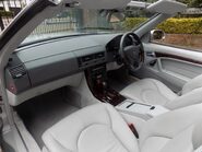 Mercedes-Benz SL Series SL320 37