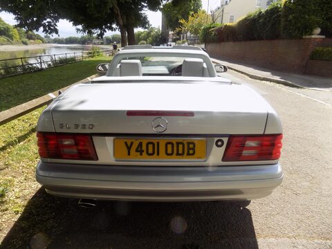 Mercedes-Benz SL Series SL320 52