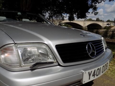 Mercedes-Benz SL Series SL320 58