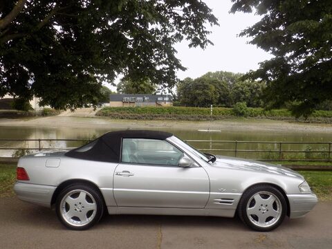 Mercedes-Benz SL Series SL320 79