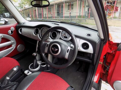 Mini Cooper 3 Door Hatchback 10