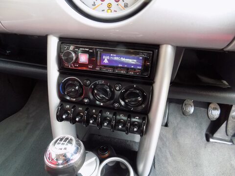 Mini Cooper 3 Door Hatchback 28