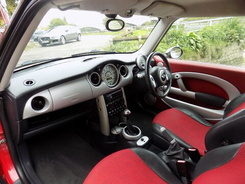 Mini Cooper 3 Door Hatchback 14