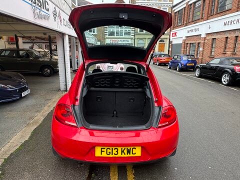 Volkswagen Beetle 1.2 TSI 9