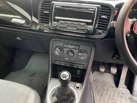 Volkswagen Beetle 1.2 TSI 13
