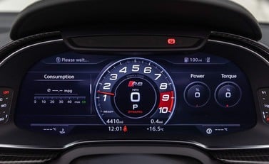Audi R8 V10 Performance Carbon Black Spyder 10