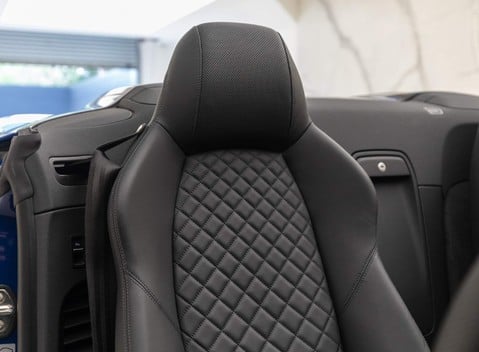 Audi R8 V10 Performance Carbon Black Spyder 14