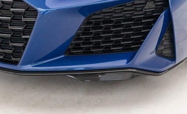Audi R8 V10 Performance Carbon Black Spyder 23