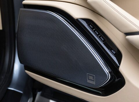 Ferrari Roma 3.8T V8 F1 DCT Euro 6 (s/s) 2dr 17