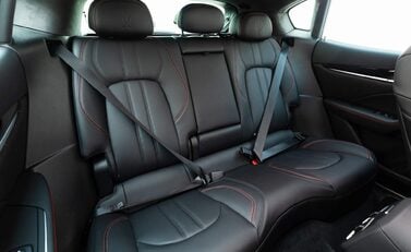 Maserati Levante V6 GRANSPORT 7