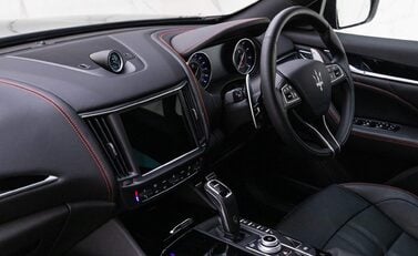 Maserati Levante V6 GRANSPORT 11