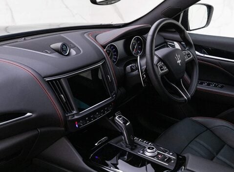 Maserati Levante V6 GRANSPORT 11