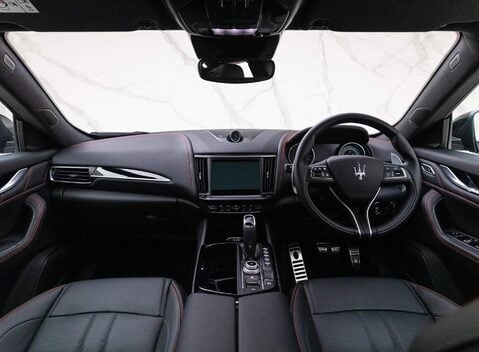 Maserati Levante V6 GRANSPORT 12