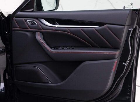 Maserati Levante V6 GRANSPORT 17