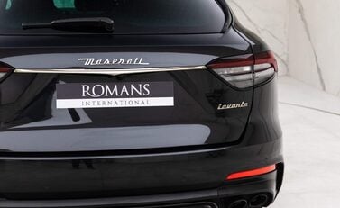 Maserati Levante V6 GRANSPORT 23