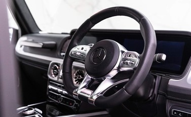 Mercedes-Benz G Class 4.0 G63 V8 BiTurbo AMG SpdS+9GT 4WD Euro 6 (s/s) 5dr 5
