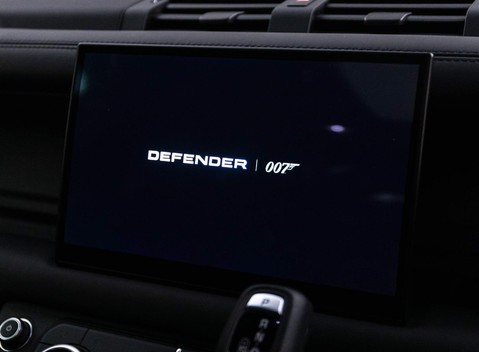 Land Rover Defender V8 14