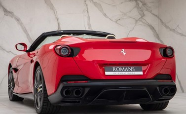Ferrari Portofino 4