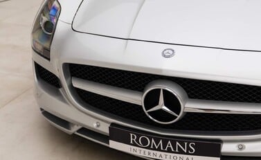 Mercedes-Benz SLS 6.2 63 V8 AMG 2dr 20