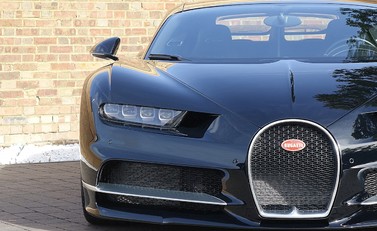 Bugatti Chiron 6