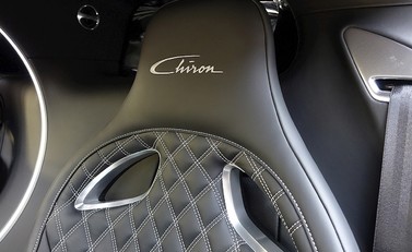 Bugatti Chiron 36