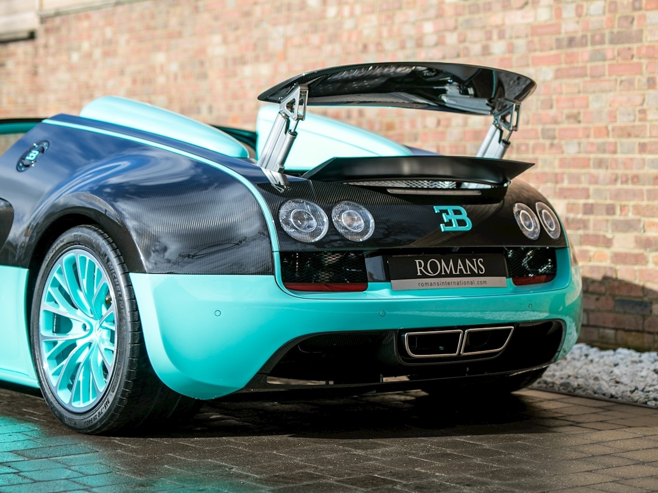 Used Bugatti Veyron Grand Sport Vitesse for sale | Tiffany Blue