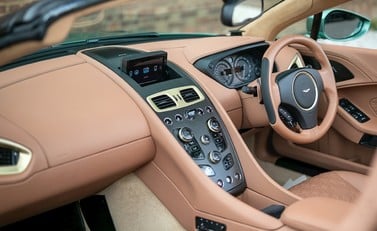 Aston Martin Zagato Vanquish Speedster 15