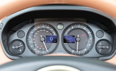 Aston Martin Zagato Vanquish Speedster 16