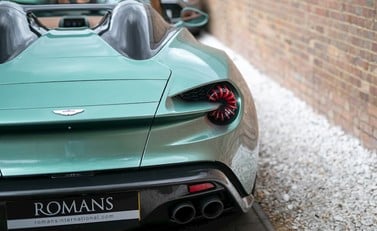Aston Martin Zagato Vanquish Speedster 23