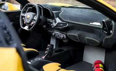 Ferrari 458 Speciale Aperta 16