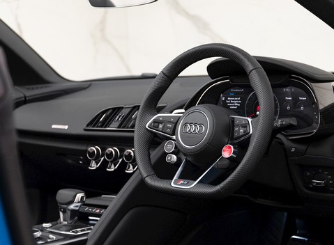 Audi R8 V10 Spyder Performance Quattro 11