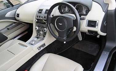 Aston Martin Rapide 7