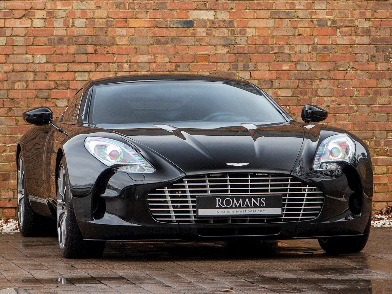 Black aston martin one sale 77