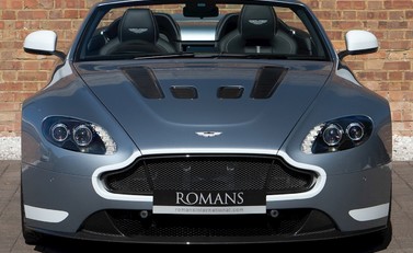 Aston Martin V12 Vantage S Roadster 4