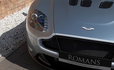 Aston Martin V12 Vantage S Roadster 22