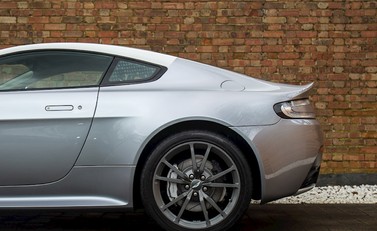 Aston Martin V8 Vantage N430 7