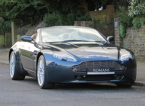 Aston Martin V8 Vantage Roadster 1
