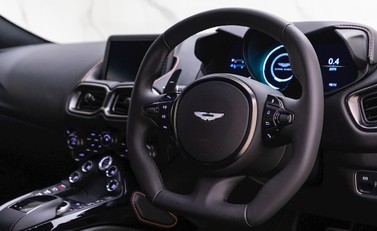 Aston Martin V8 Vantage 9