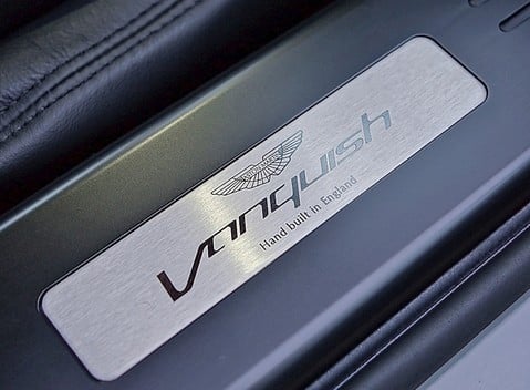 Aston Martin Vanquish 20